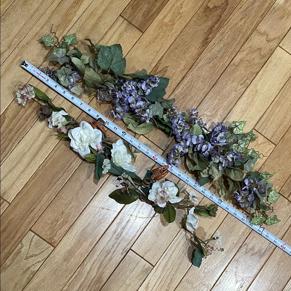 Home Interiors Faux Floral Garland with Purple and White Blooms